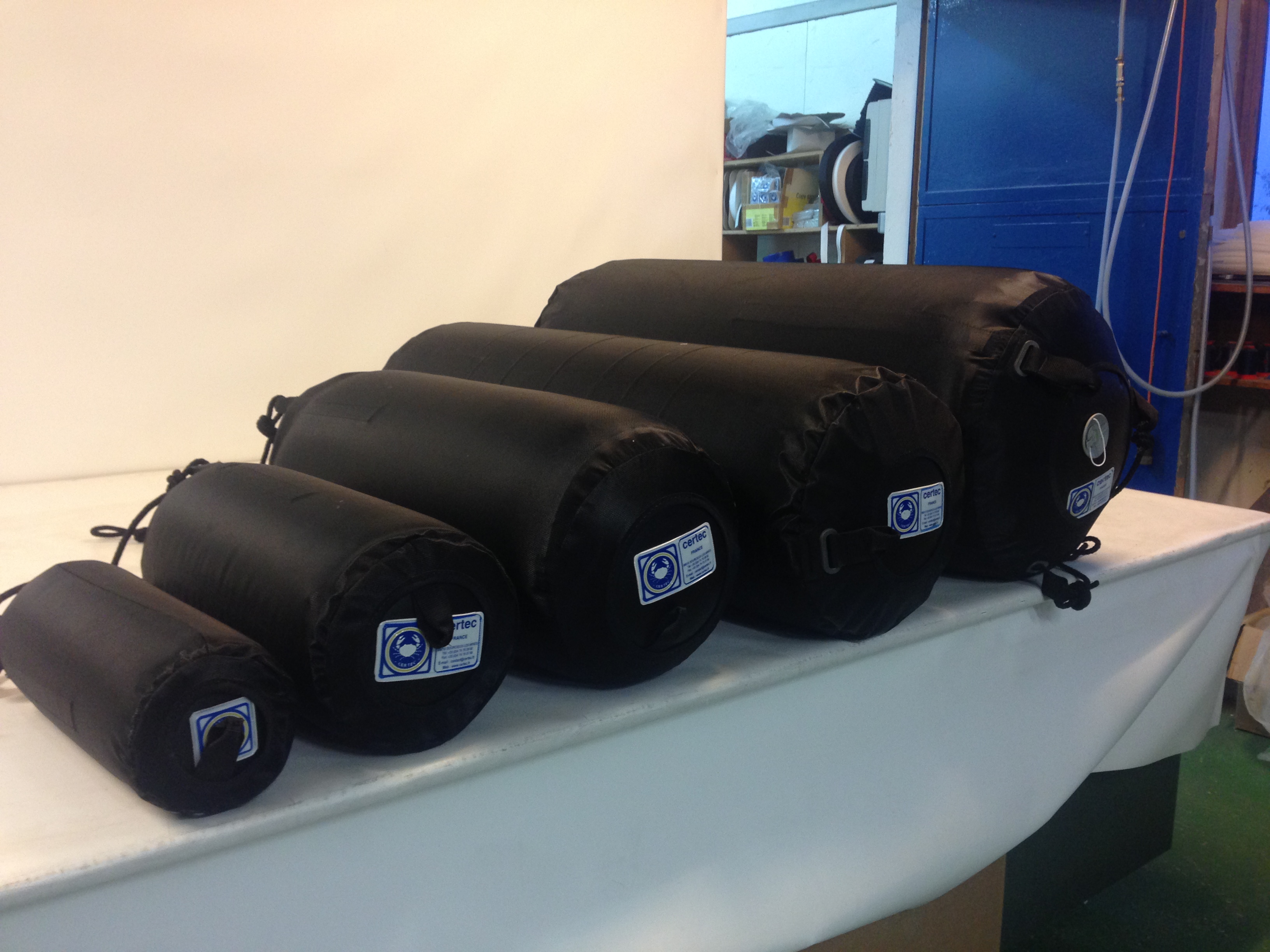 Defenses cylindriques gonflables